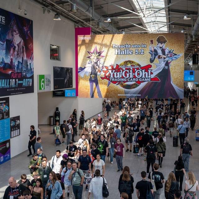 Besucher auf der Gamescom 2025
