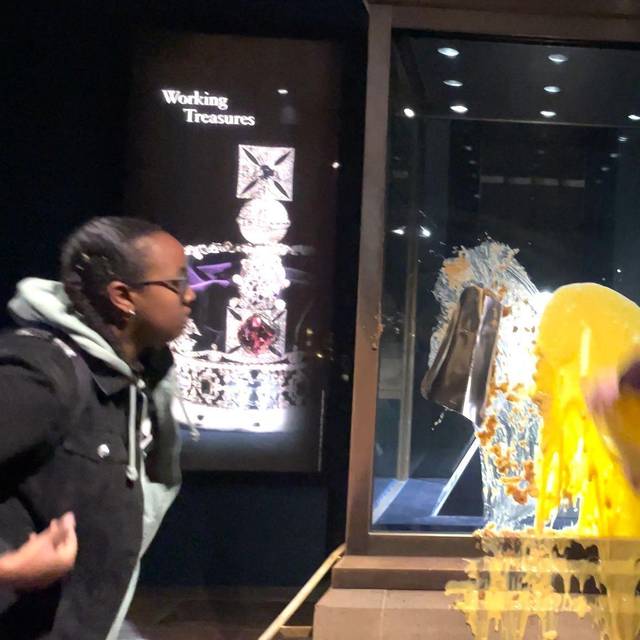 Essensanschlag auf die Kronjuwelen