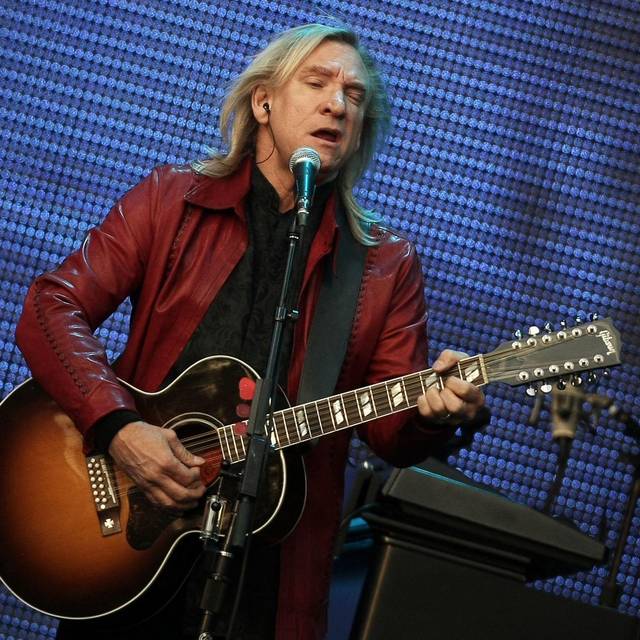 Eagles-Musiker Joe Walsh versteigert Hunderte Gitarren