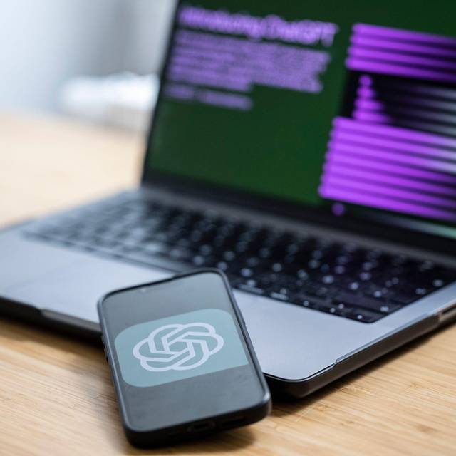 Das Programm ChatGPT auf veschiedenen Geräten