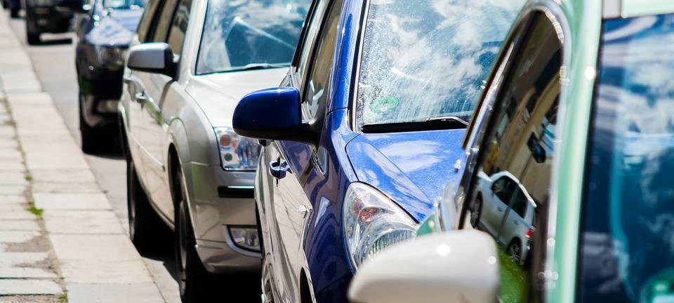 Reisewelle rollt: Stau auf den Autobahnen im Kreis