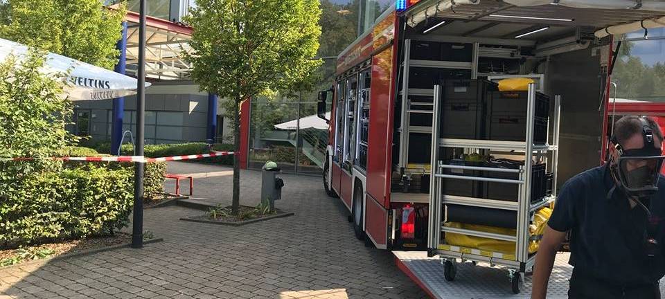 Cabrio-Bad nach Unfall mit Chemikalien wieder geöffnet