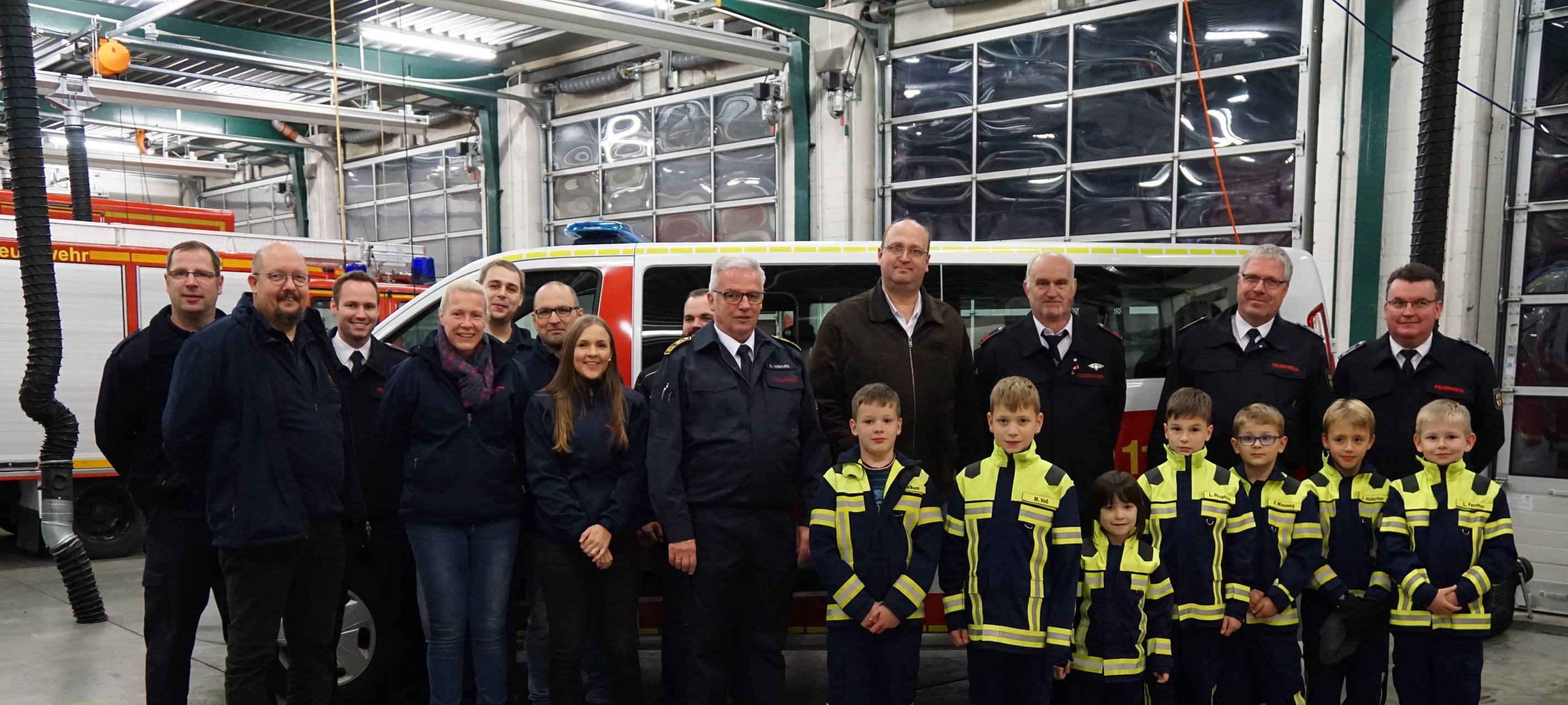 Neues Fahrzeug für Dülmener Kinderfeuerwehr
