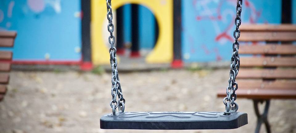 OLFEN: Neuer Spielplatz in Auftrag