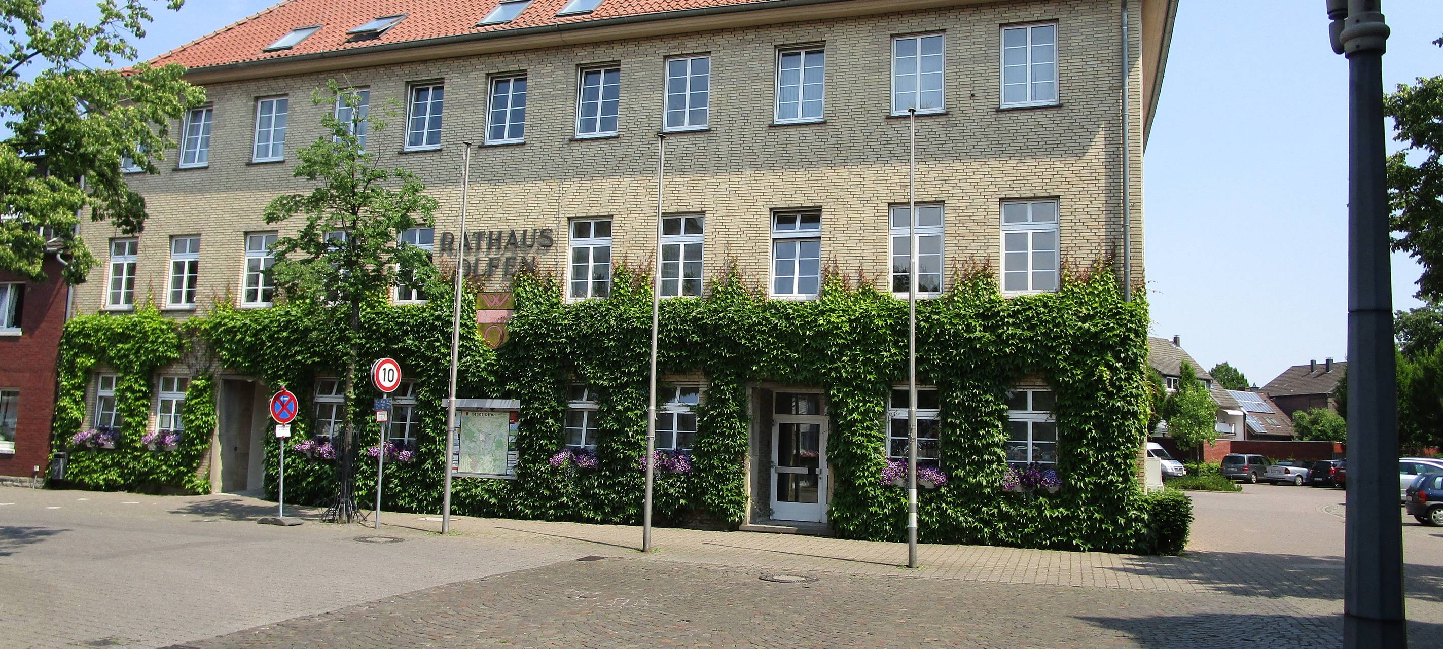 OLFEN: Rathaus-Umbau: Architekten stellen Pläne vor