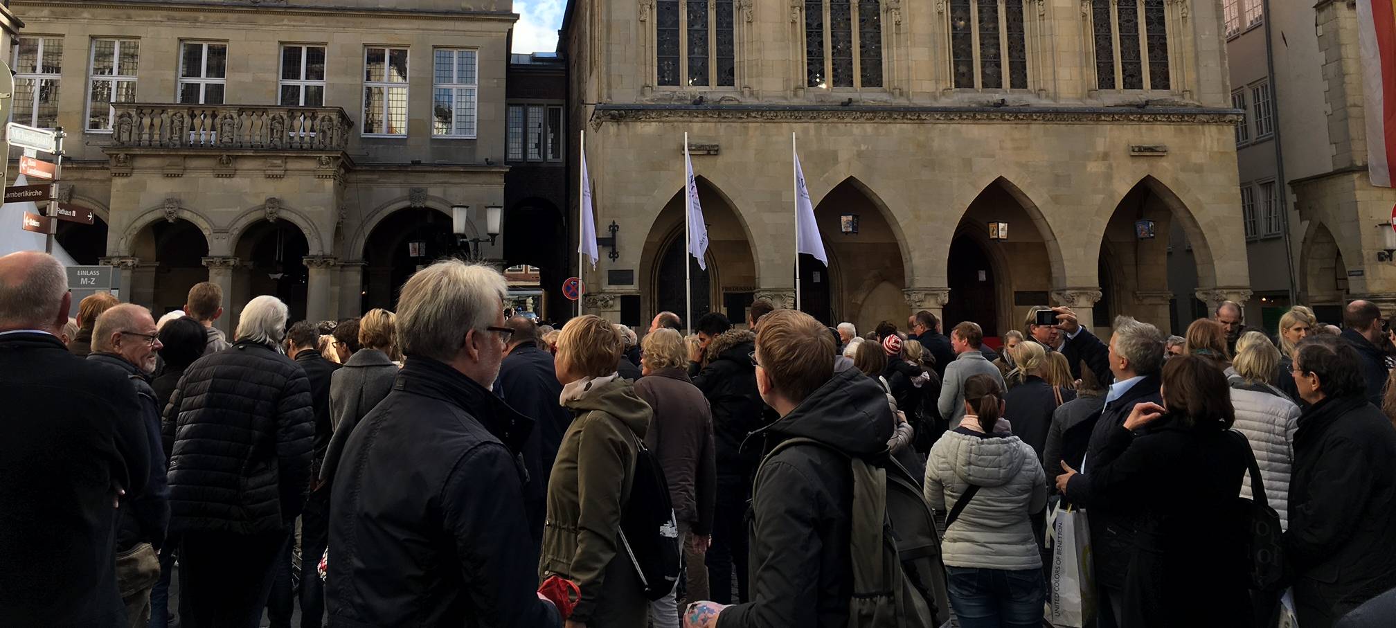MÜNSTER: Große Demo wegen AfD-Parteitag