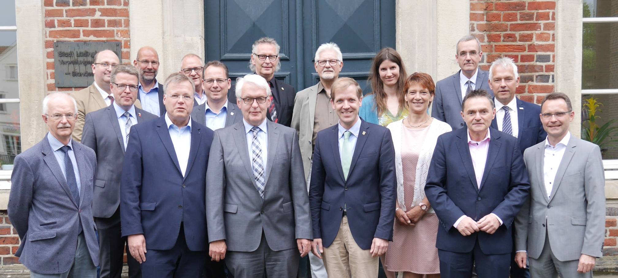 KREIS: Anfeindungen landen in Rathäusern