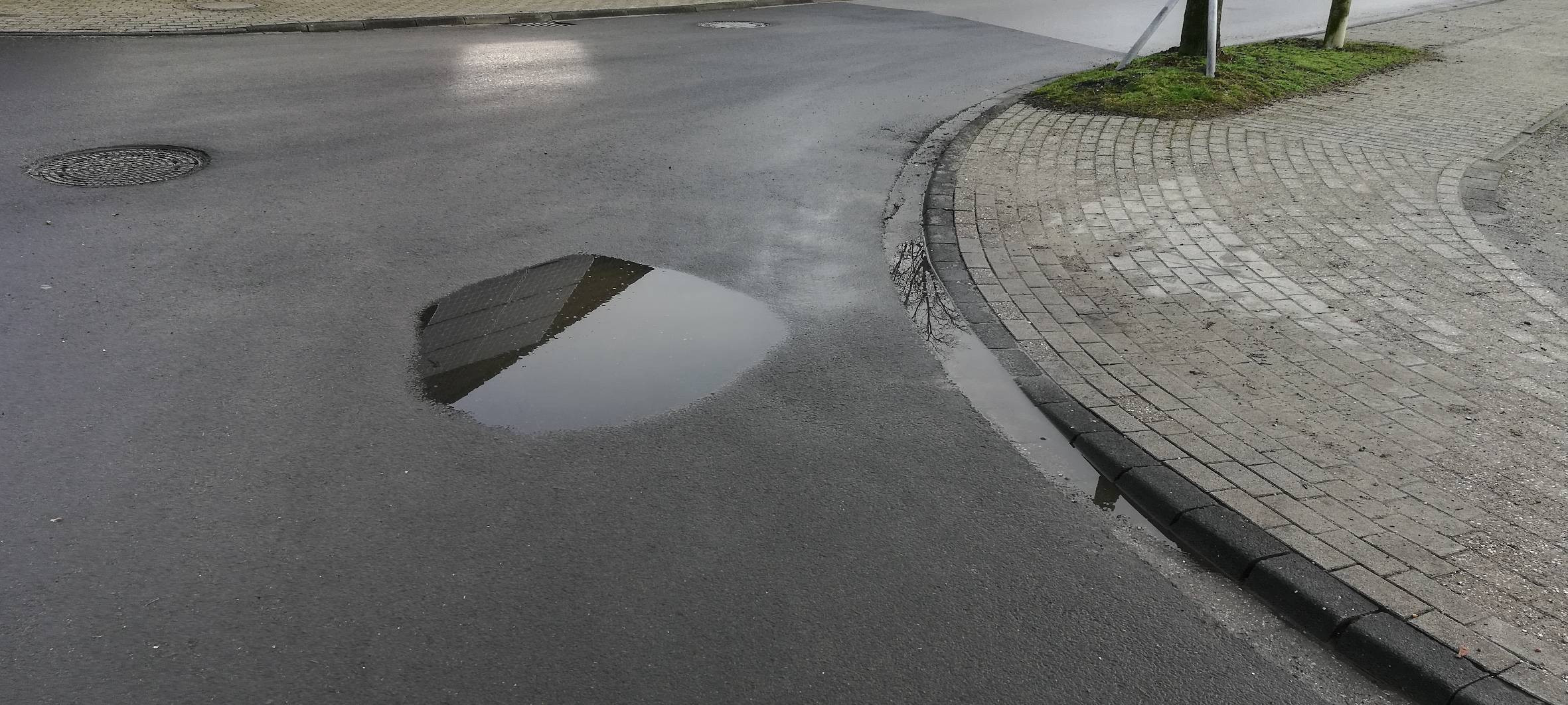 DÜLMEN: Ursachensuche für abgesenkte Straße