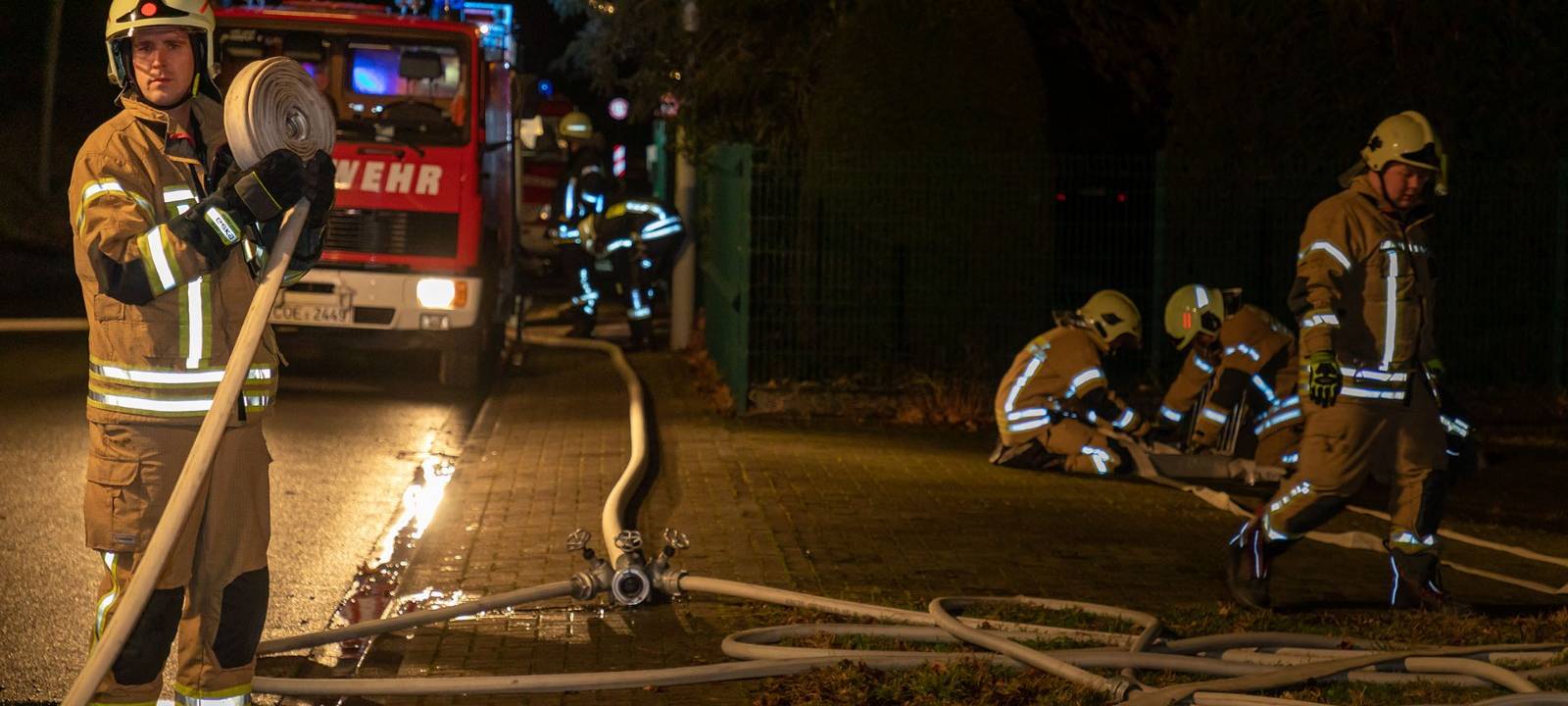 OLFEN: Großbrand im Gewerbegebiet