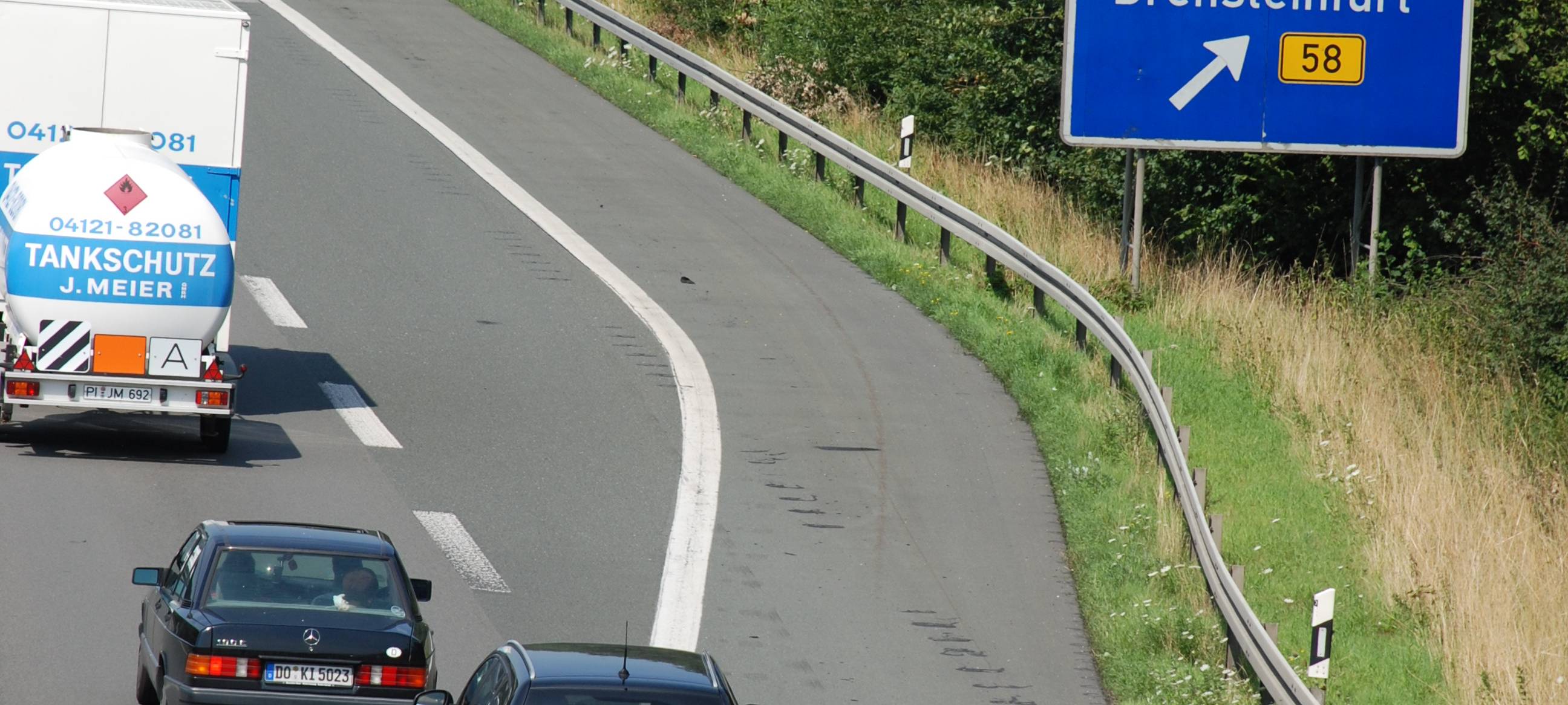 ASCHEBERG: Busunglück auf der A1