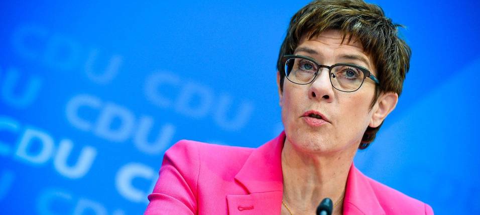 KREIS: Reaktionen auf Rückzug von Annegret Kramp-Karrenbauer