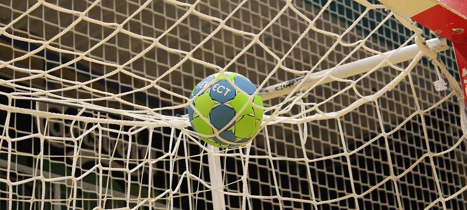 KREIS: Handballer fiebern mit