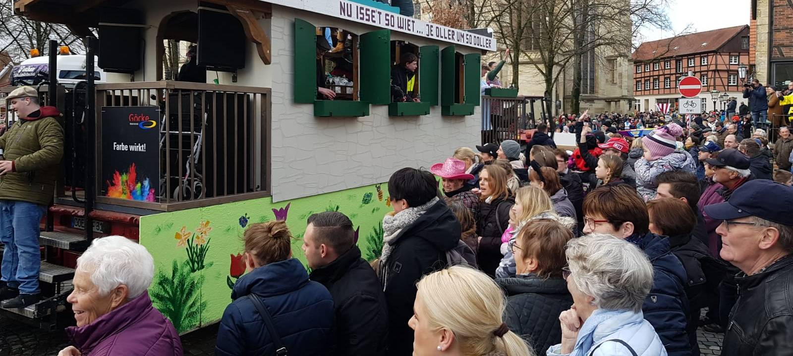HOHENHOLTE/NOTTULN: Rosenmontagsumzüge