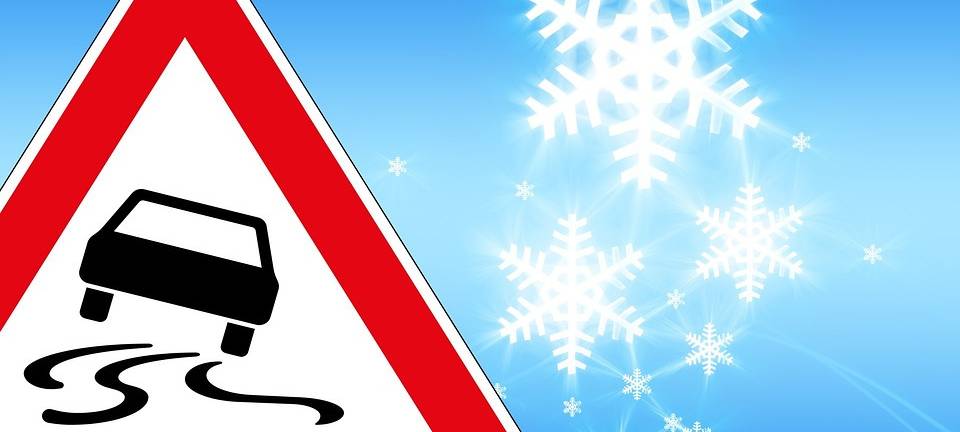 KREIS: Zwei Glatteis-Unfälle ohne Verletzte