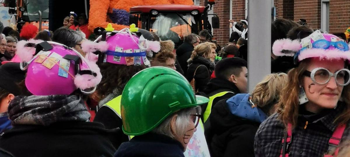 NORDKIRCHEN: Karnevalsumzug zieht durch den Ort