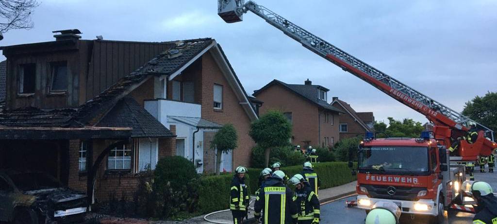 SCHAPDETTEN: Schon wieder brennendes Auto