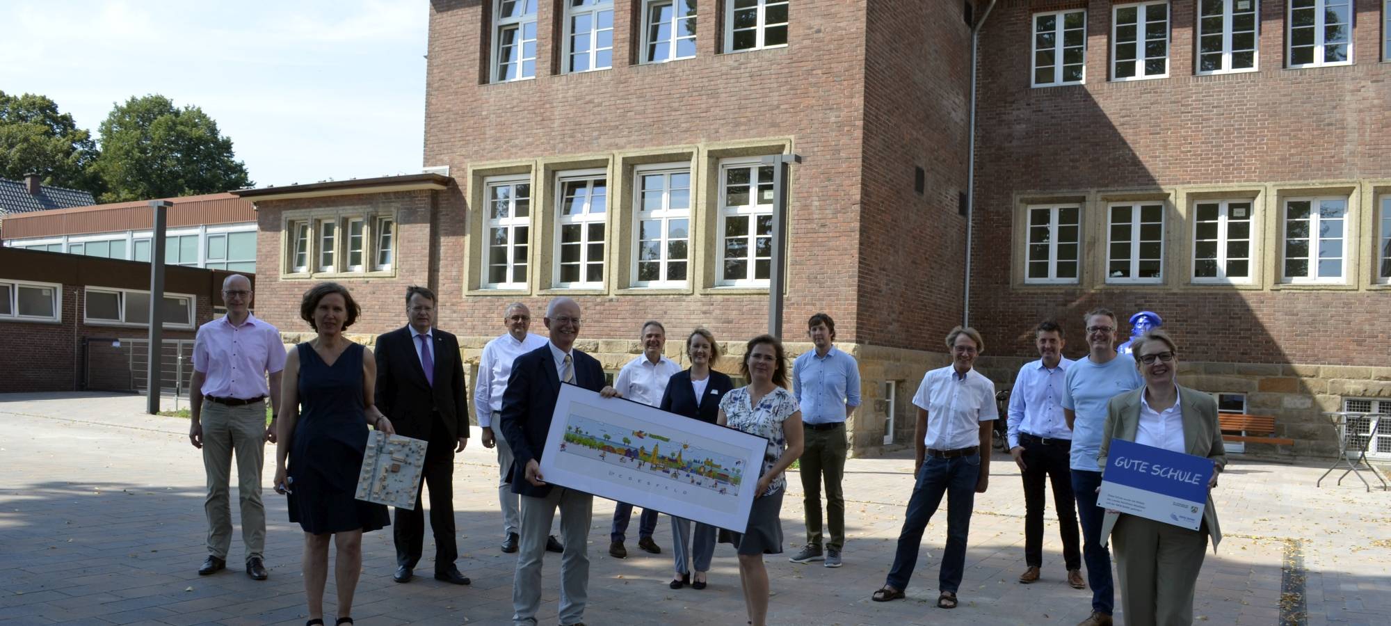COESFELD: Offizielle Übergabe der Martin-Luther-Schule