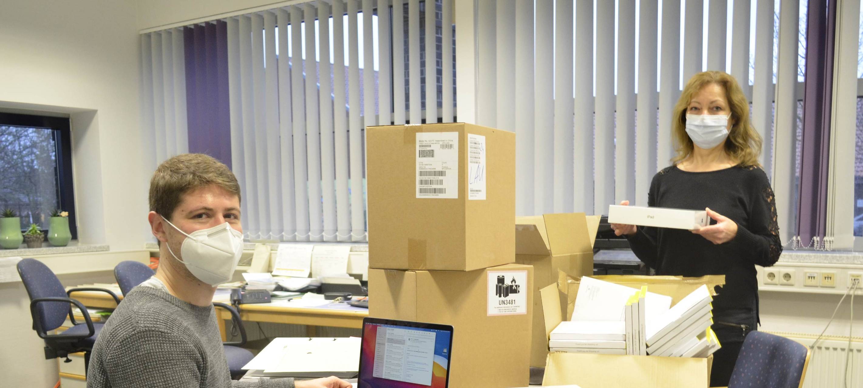 COESFELD: Neue IPads für Lehrer und Schüler