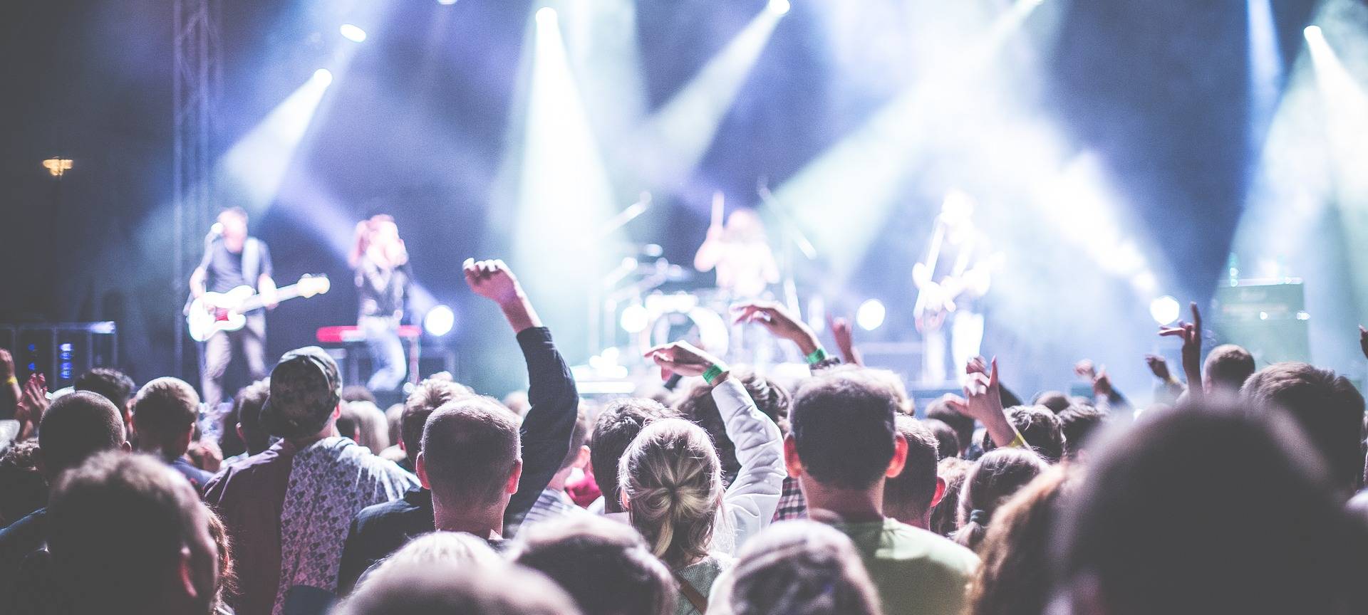 MS: 25.000 feiern beim Tote Hosen Konzert