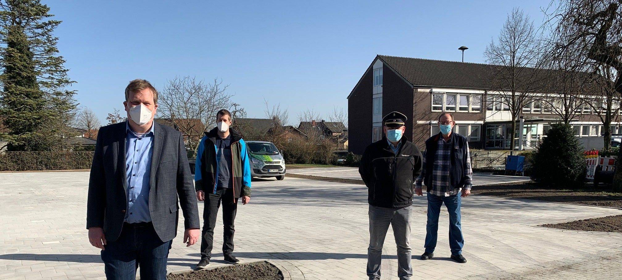 HERBERN: Neue Parkplätze und Boule-Felder