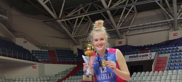 LÜDINGHAUSEN: Hanna Orthmann gewinnt Titel