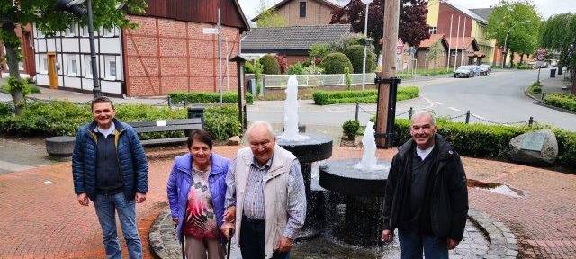 SÜDKIRCHEN: Dorfbrunnen plätschert wieder