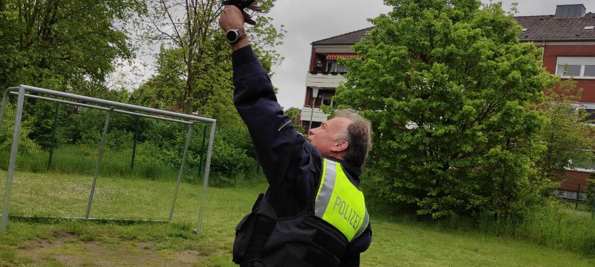 DÜLMEN: Hilfe für geschwächten Vogel