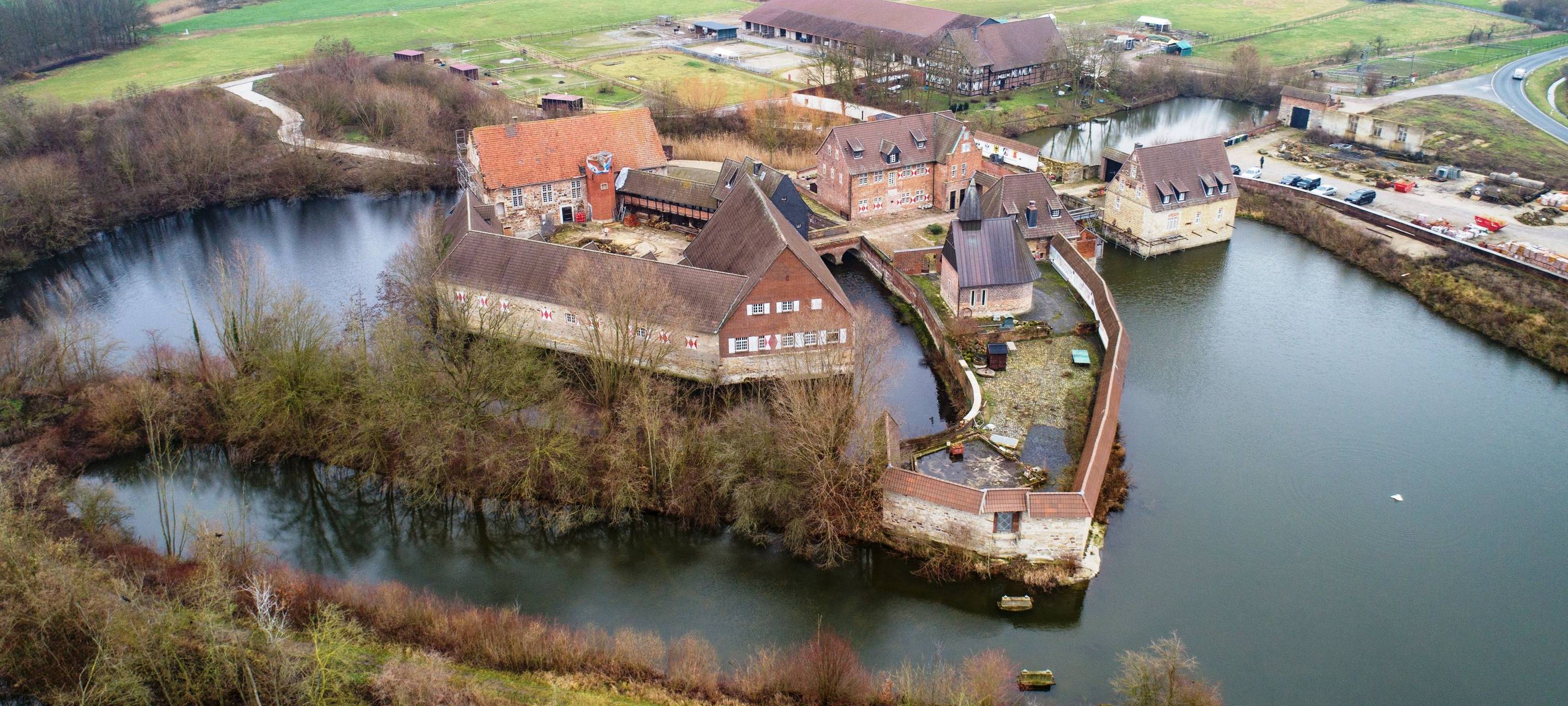 LÜDINGHAUSEN/ SENDEN: Burg Kakesbeck-Zwischenstand