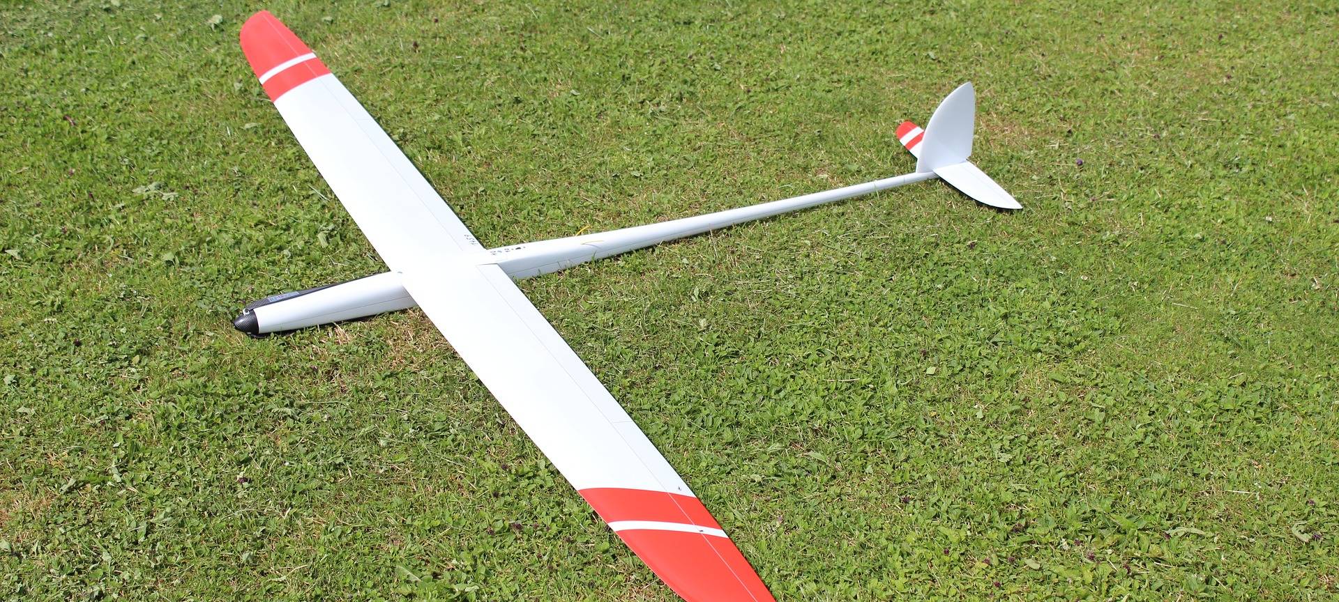 Schnupperfliegen auf Modellflugplatz