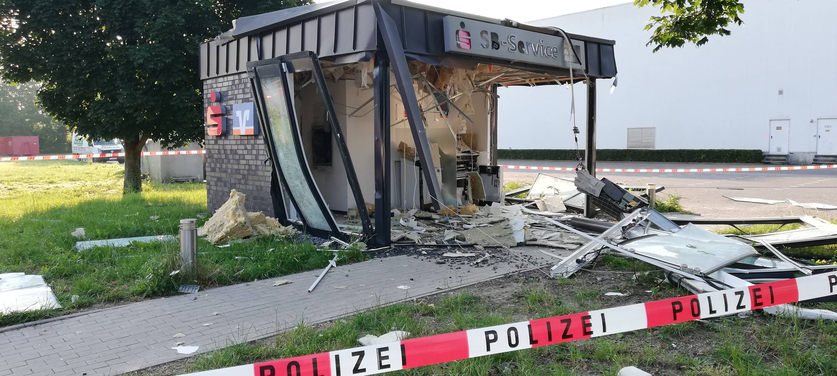 BÖSENSELL: Weiter Weg zum Geldabheben