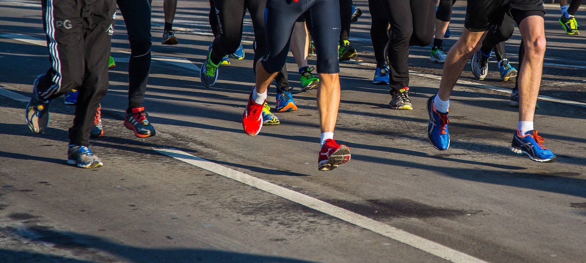 MÜNSTER: Läufer aus dem Kreis beim Marathon