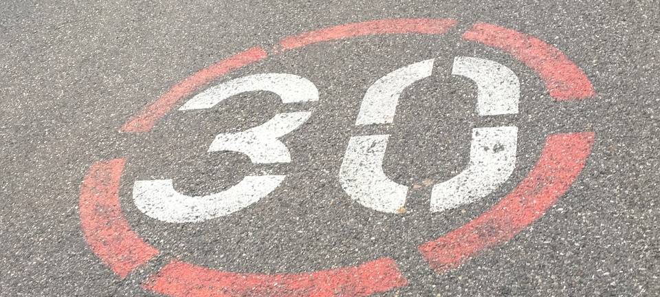 BÖSENSELL: Neue Tempo 30-Markierungen