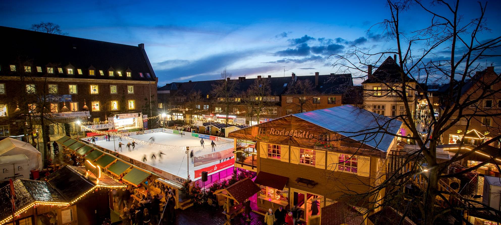 DÜLMEN: Eisbahn eröffnet
