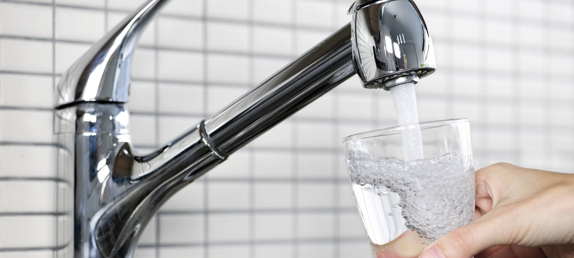 APPELHÜLSEN: Wasserrohrbruch am Morgen