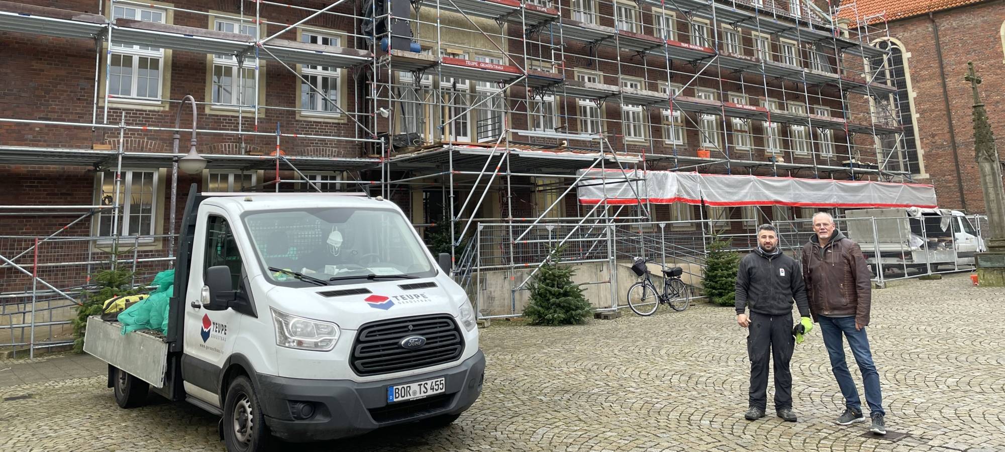 COESFELD: Baugerüst am Rathaus verschwindet