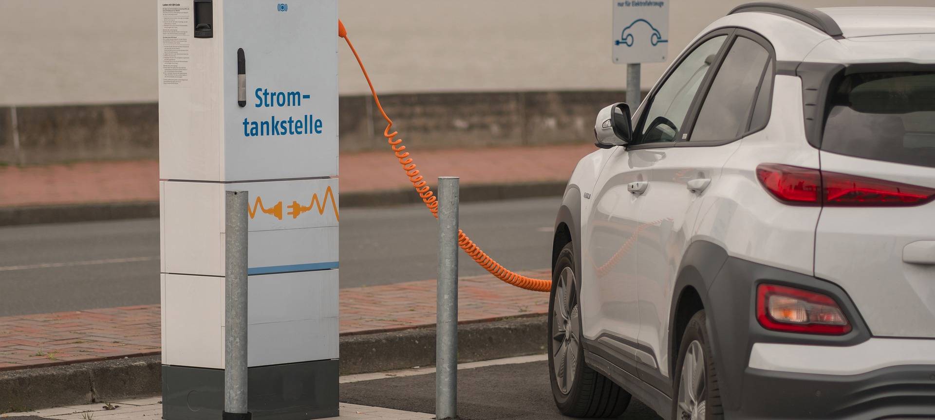 KREIS: Förderprogramm für E-Ladesäulen