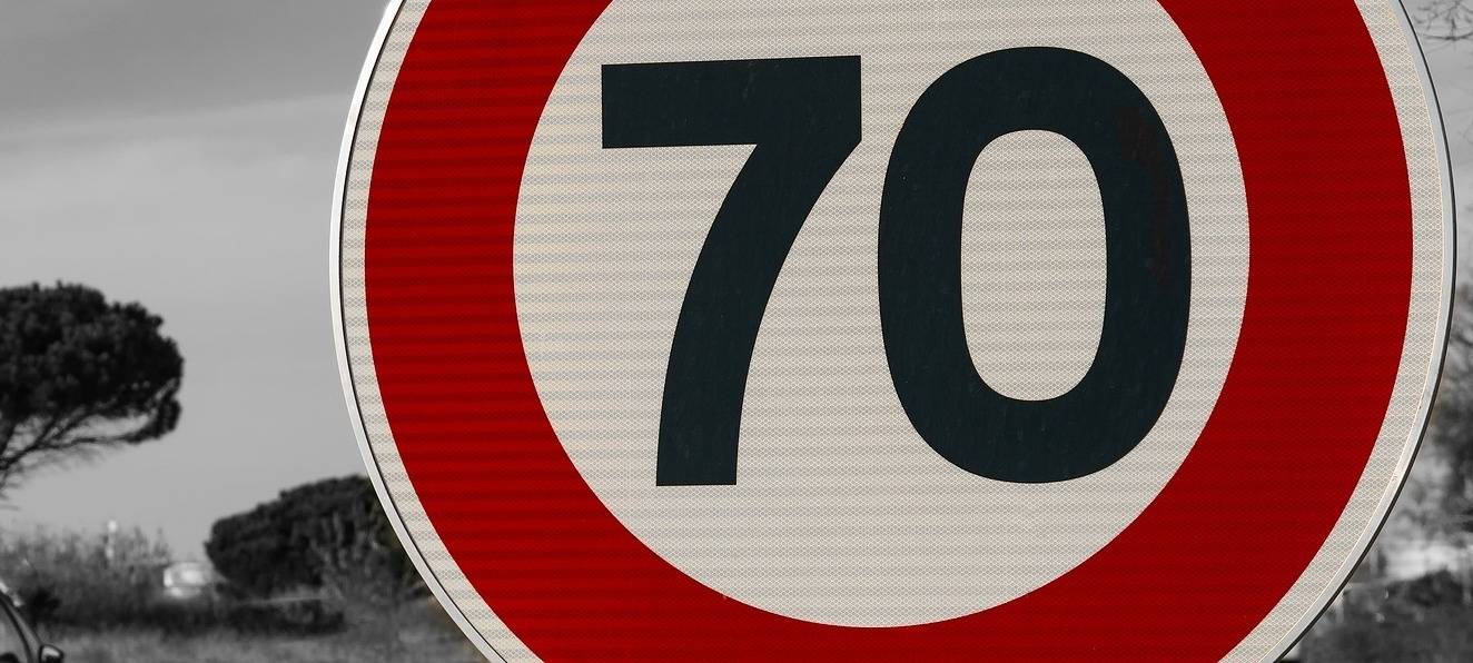 BAUMBERGE: Neue Tempo 70 Schilder