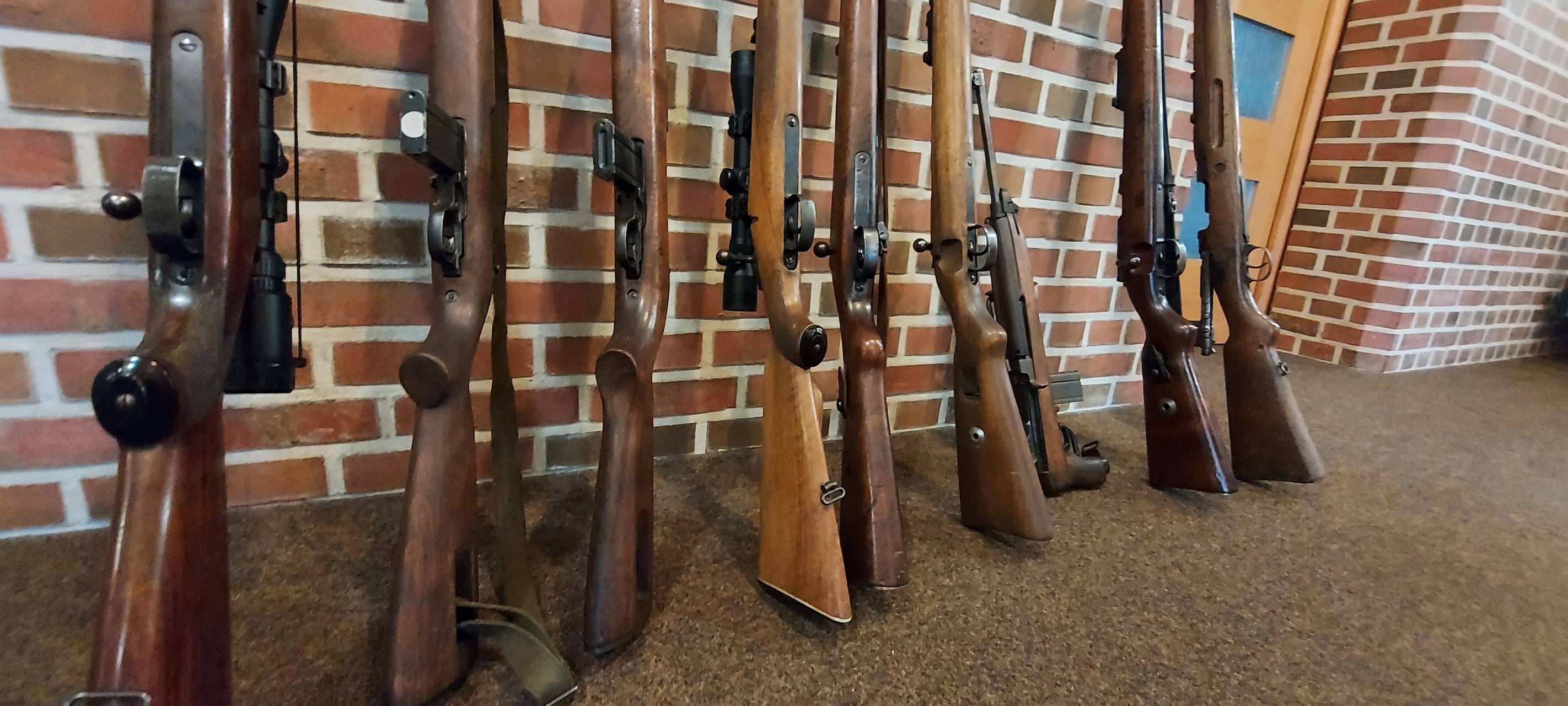 COESFELD: Polizei stellt Waffenarsenal sicher