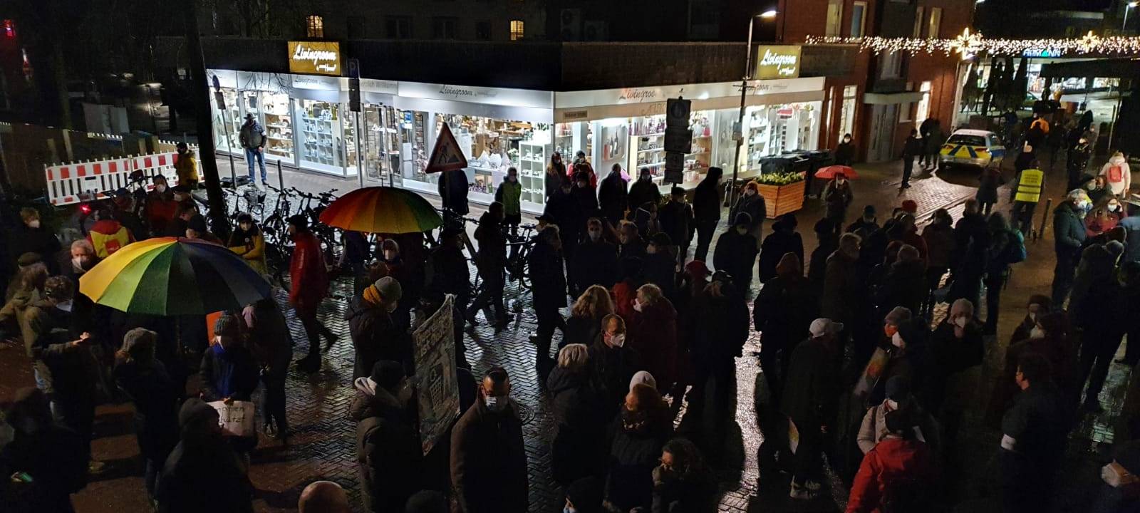 DÜLMEN: Gegendemo zu Spaziergängern