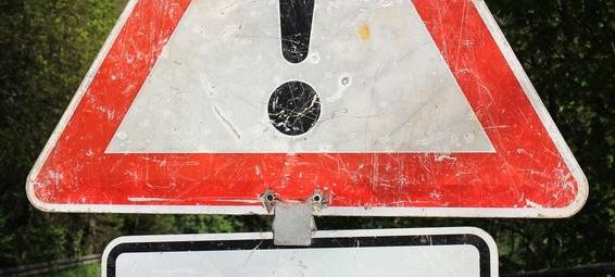 COESFELD: Ölspuren abgestreut