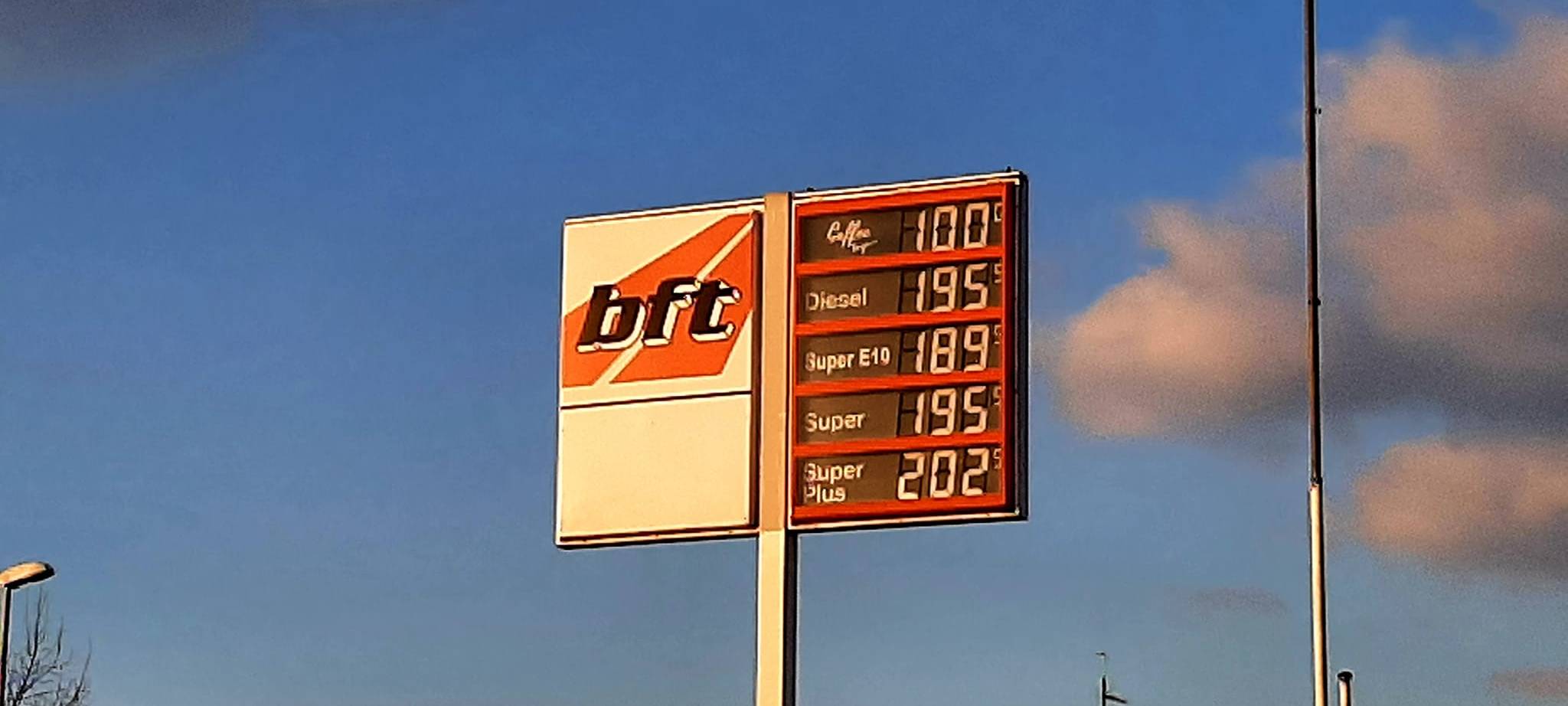 KREIS: Tankstellen Probleme
