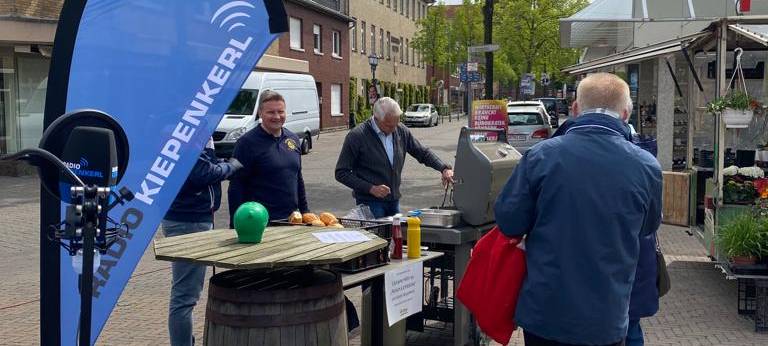 Olfens Bürgermeister am Grill