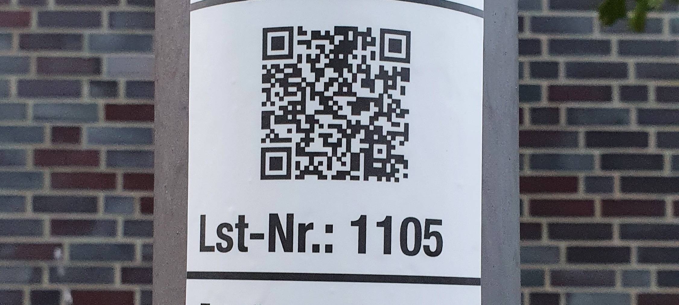 LÜDINGHAUSEN: QR-Codes auf Laternen