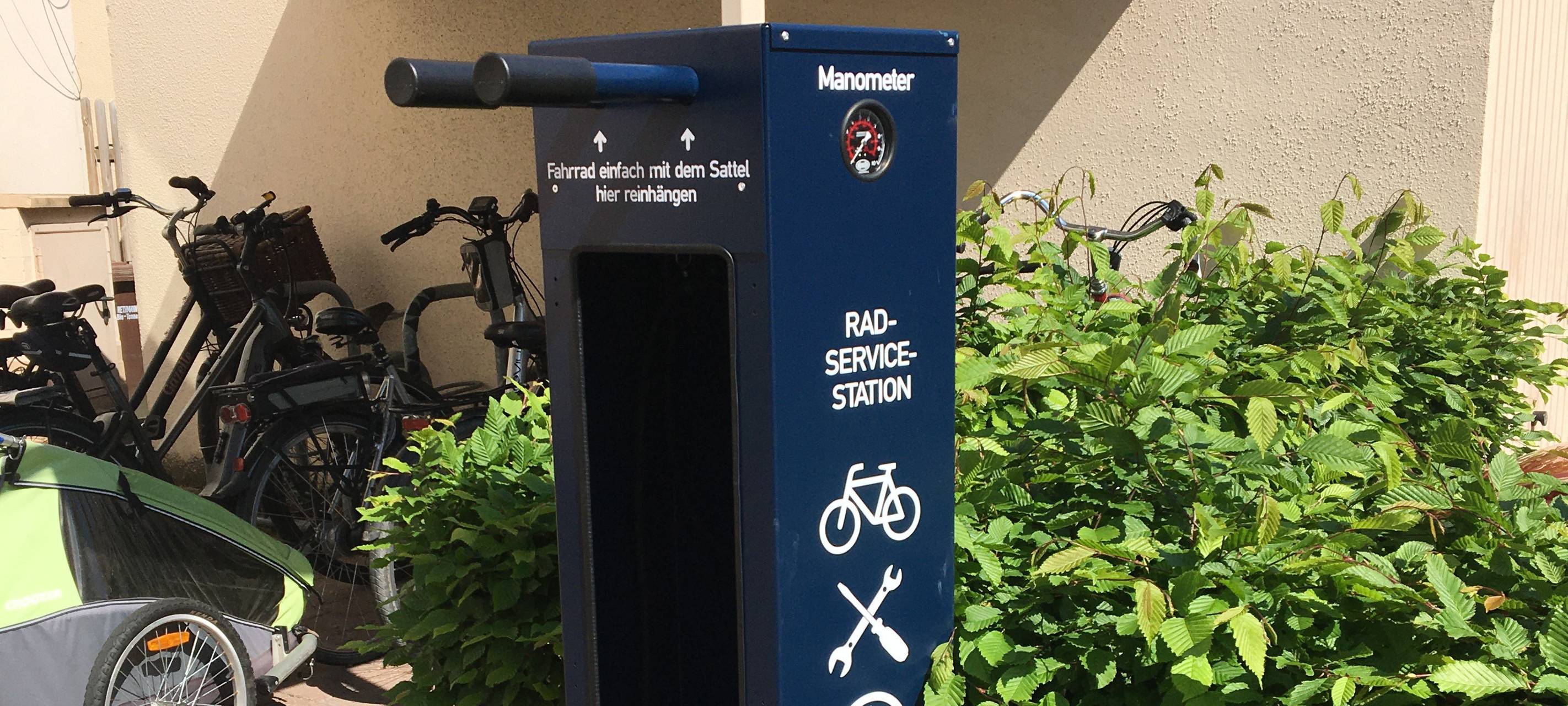 OLFEN: Neue Radservicestationen eingeweiht