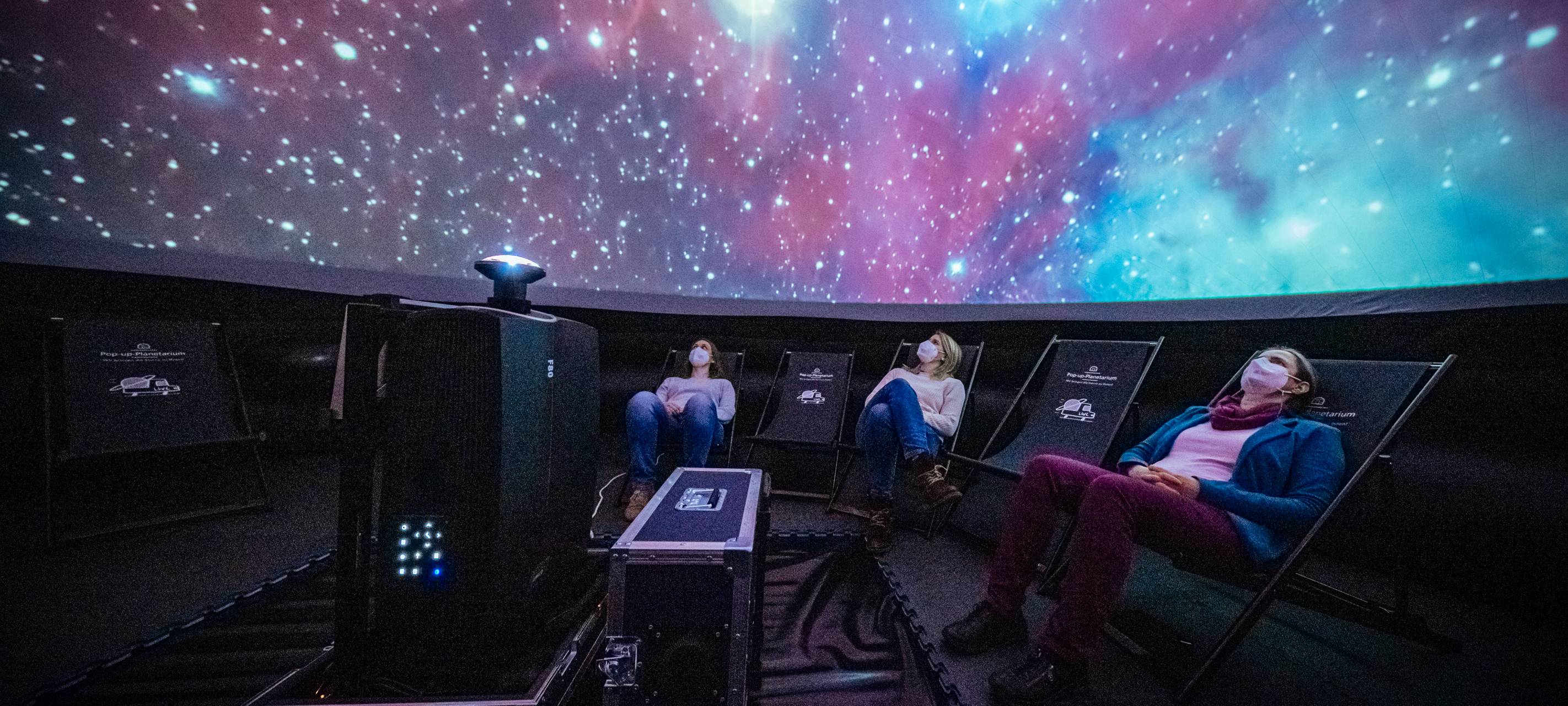KREIS: Umbau des Planetariums beendet, heute Neustart