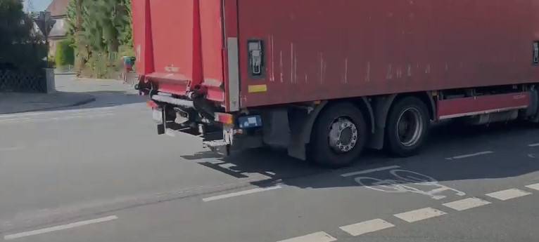 DÜLMEN: Flickstellen auf Coesfelder Straße