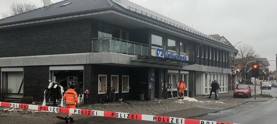 BULDERN: Täter flüchten nach Holland