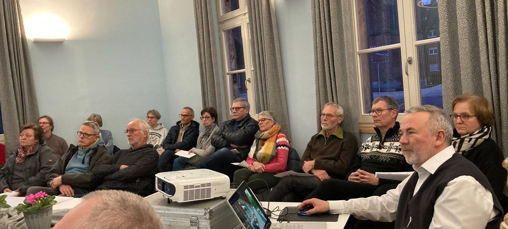 SENDEN: 1. Treffen Mehrgenerationenhaus