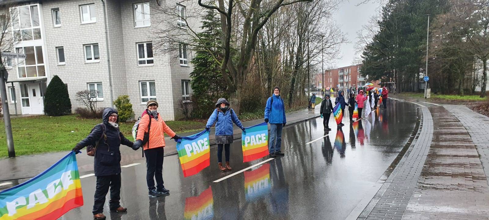 MÜNSTERLAND: Friedenskette