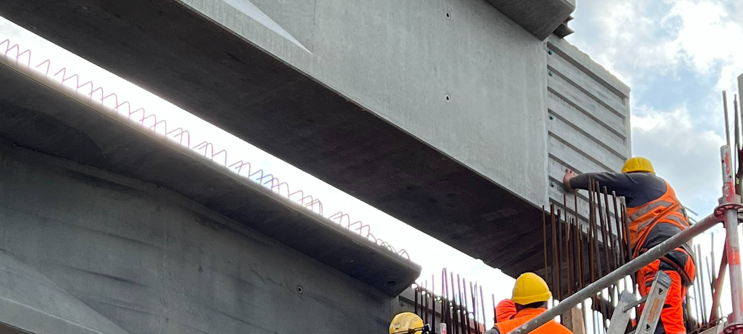 ASCHEBERG: Brücke auf A1 ist an ihrem Platz